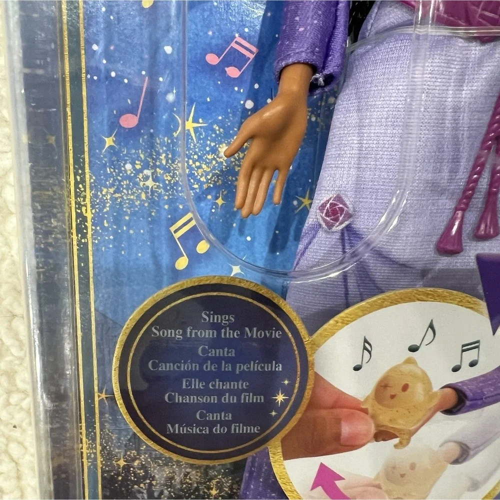 NEW Disney Wish Singing Asha of Rosas‎ Fashion Doll & Star Figure New Boxed.
